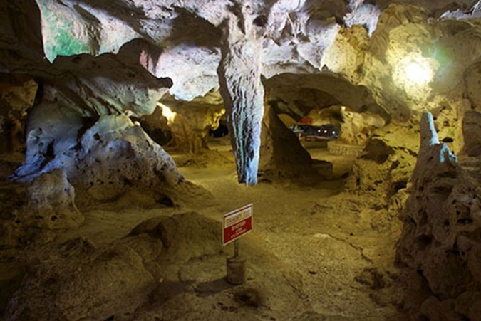 Green-Grotto-Caves-2